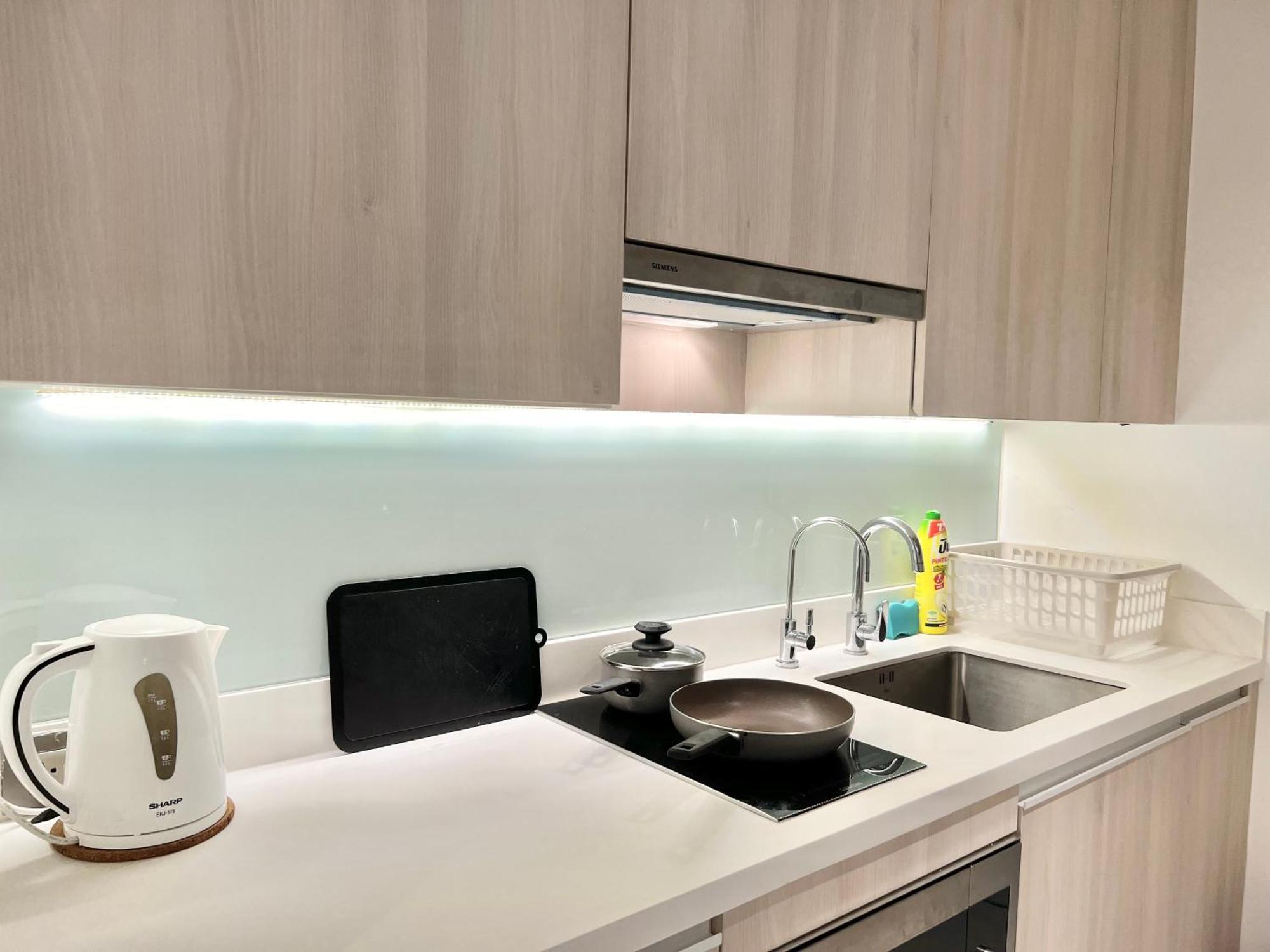 דירות בנגקוק Sukhumvit 11#Luxury#Pool#Gym#Bts Nana&Mrt Sukhumvit#1Br#Max2Ppl מראה חיצוני תמונה