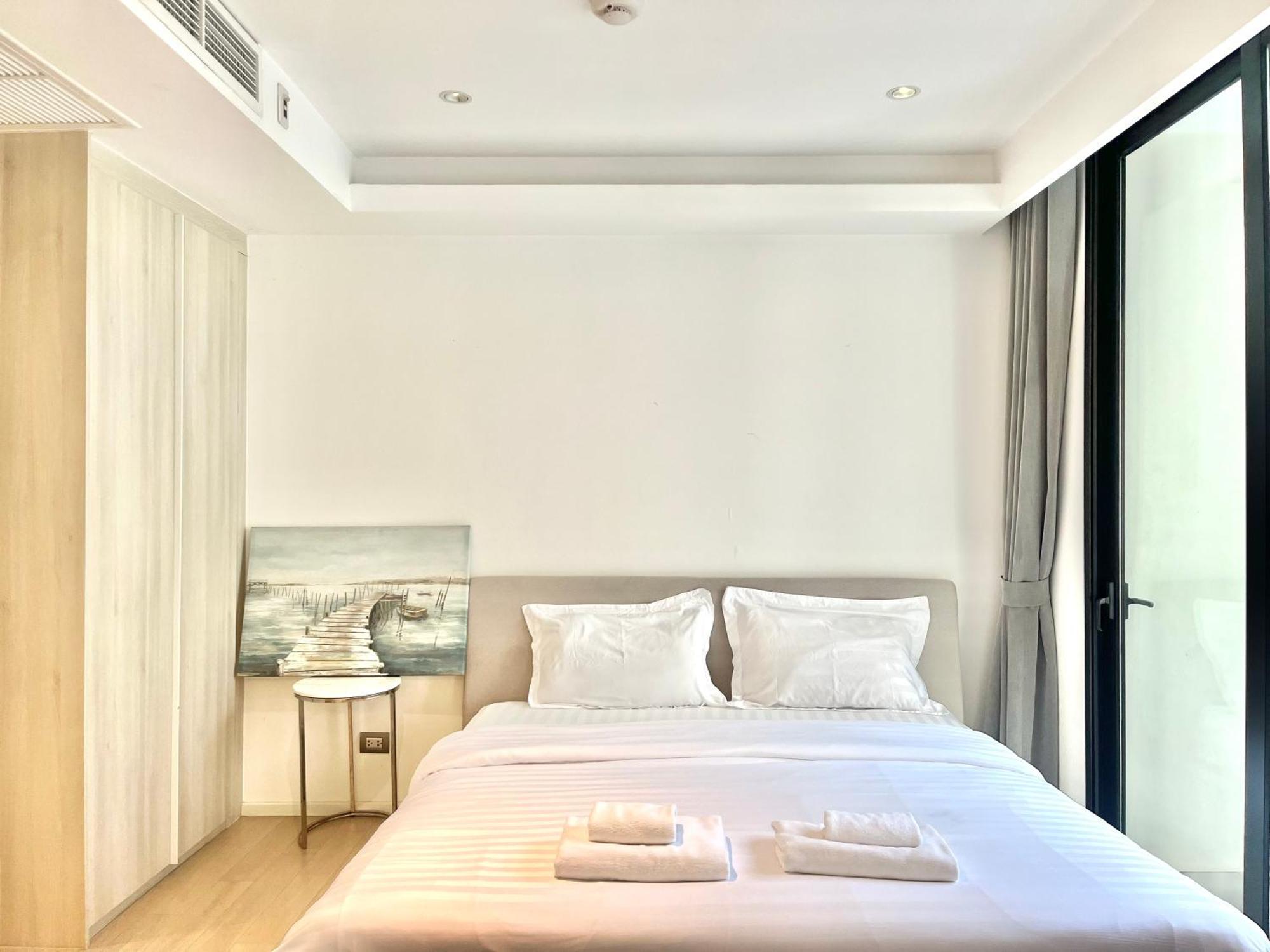 דירות בנגקוק Sukhumvit 11#Luxury#Pool#Gym#Bts Nana&Mrt Sukhumvit#1Br#Max2Ppl מראה חיצוני תמונה